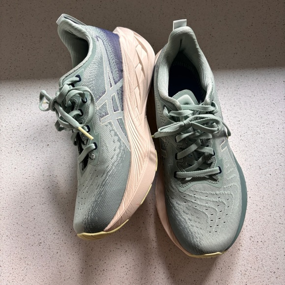 Men’s ASICS NovaBlast v4 - Picture 6 of 6